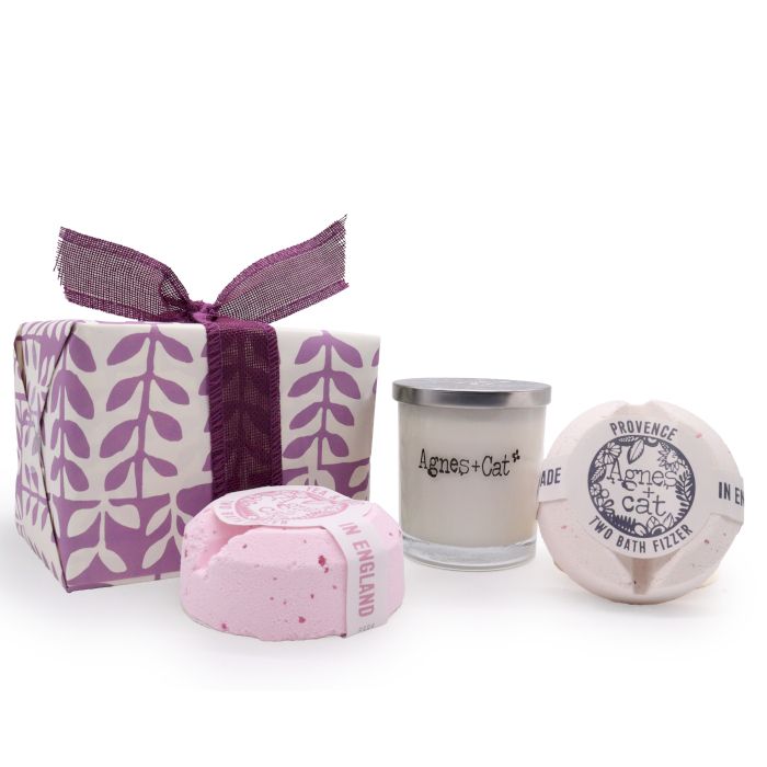 Agnes&Cat Gift Box - Moonstone (Candle) + Provence & Tea and Roses (Fizz)